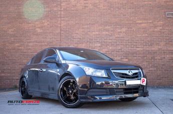HOLDEN-CRUZE-PETROL--2013-ONWARDS--MR116-GLOSS-BLACK-MACHINED-EDGE